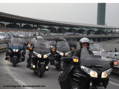 Moto taxi : les motards en lutte pour travailler