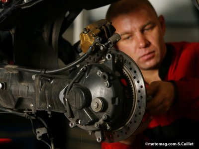 Bilan Honda DN01 : bras oscillant et transmission
