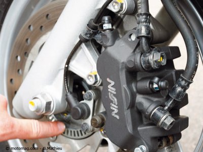 Honda 125 S-Wing : freins ABS option