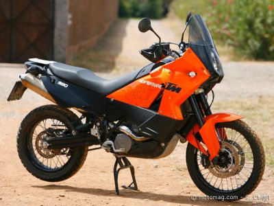 KTM 950-990 Adventure : béquille centrale