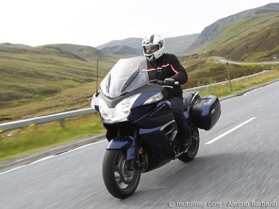 Essai Triumph 1200 Trophy SE : routière imperturbable
