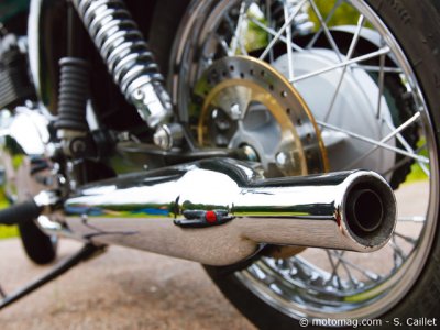 Triumph Bonneville : pots « old school »