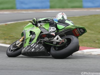 La Kawasaki n°11 du team SRC remporte ce 76e Bol d’Or