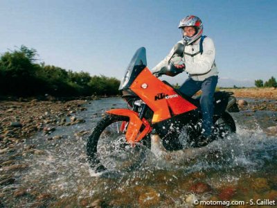 KTM 990 Adventure : elle va partout