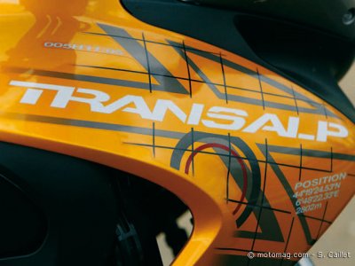 Honda 700 Transalp : Elle a son look
