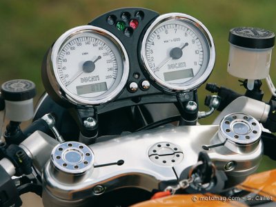 Ducati Sport 1000 : tableau de bord
