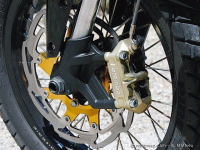 Derbi 659 Mulhacèn : freins (trop ?) puissants