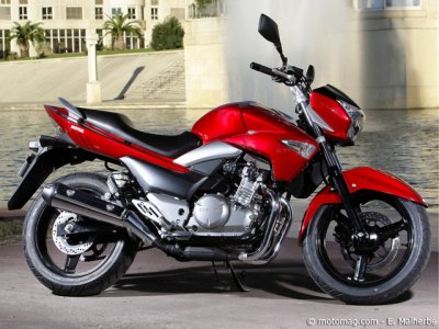 Essai Suzuki 250 Inazuma : mini B-King
