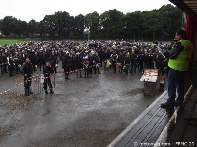 Manifestation à Carhaix : discours pluvieux