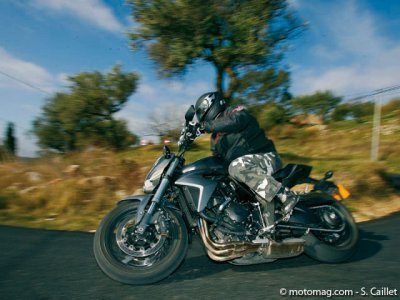 Honda CB 1000 R : châssis au top
