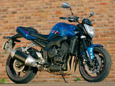 Yamaha 1000 FZ1 : une sportive sans carénage