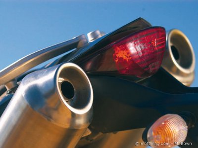 KTM 950 Super Enduro : pots bouillants