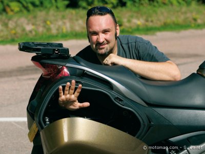 Honda Deauville 700 : chargement pratique