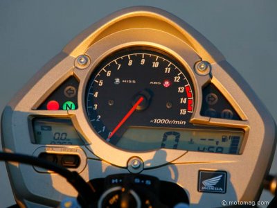 Honda CB 600 Hornet : tableau de bord