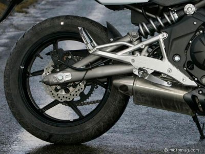Kawasaki ER-6 : géométrie en évolution.