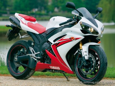 Yamaha YZF 1000 R1 : admission variable