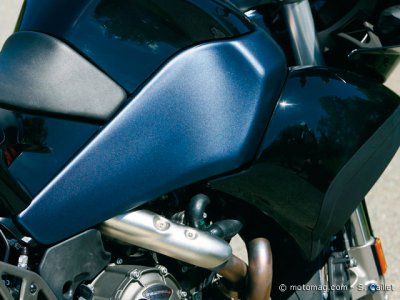BUELL 1125 R : réservoir ou radiateur ?