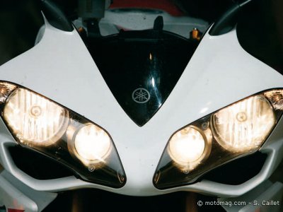 Yamaha  YZF 1000 R1 : éclairage au top