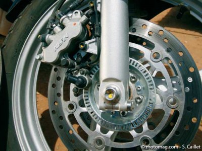 Honda 1000 Varadero : frein avant