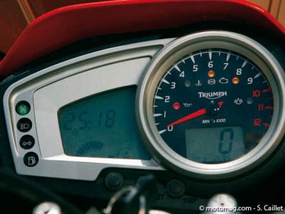 Triumph 1050 Tiger : tableau de bord