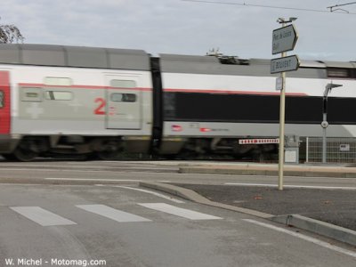 Passage à niveau Bourg-en-Bresse : prendre le train