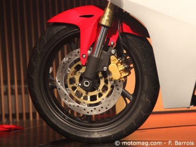 Milan 2010, Honda CBR 600 F : frein et fourche