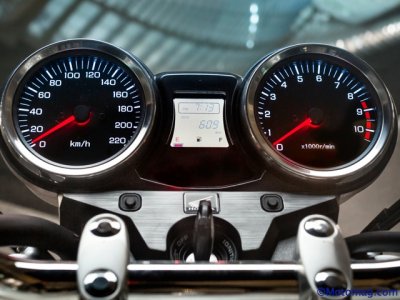 Test Honda CB1100 : deux cadrans à aiguille