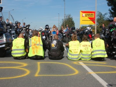 Manif moto à Lille : non, non et non