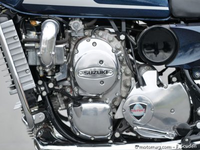 Suzuki RE5 : motorisation exceptionnelle
