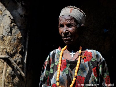 À la Découverte de l’Éthiopie : femme soumise