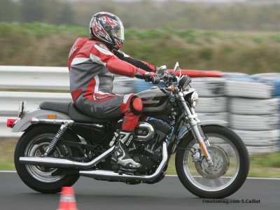 Harley Davidson XL 1200 : au freinage