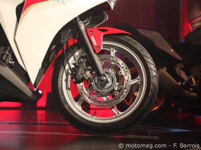 Milan 2010, Honda CBR 250 R : avec ou sans CBS-ABS