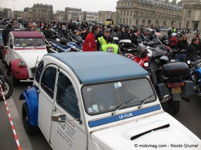 Manif FFMC Paris : les Deudeuches aussi.