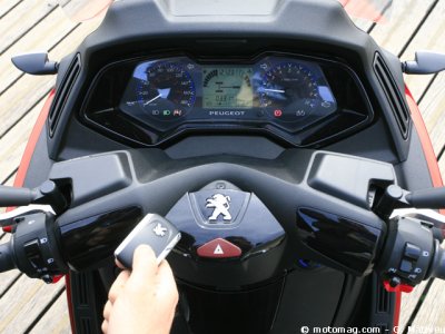 Peugeot Metropolis 400 : à la mode auto