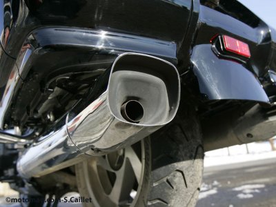 Occas’ Honda GL 1800 Goldwing : gaffe au pot