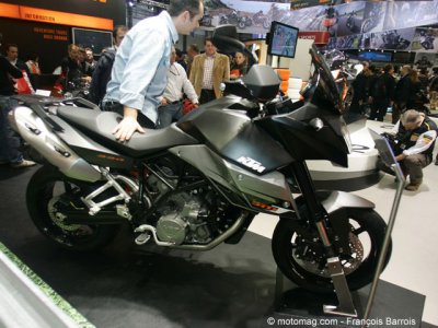 KTM 990 SM T. T comme Touring !