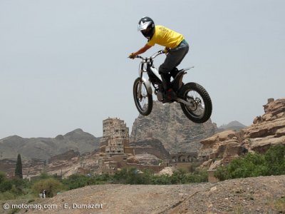 Freestyle trial au Yémen : saut chaud !