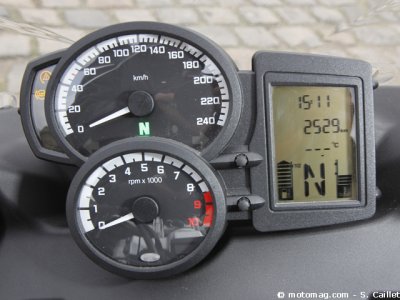 Essai BMW F 800 GT : compteur connu