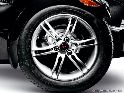 Essai Can-Am Spyder RT-S : freinage