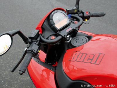 Essai Buell 1125 CR : guidon 