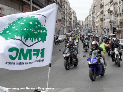 Manif 18 juin à Marseille : drapeau en tête !