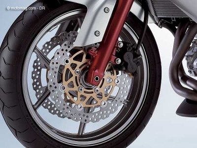 Kawa 650 ER-6n : freinage