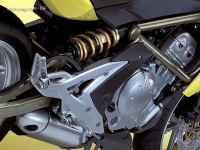 Kawa 650 ER-6n : pot d’échappement