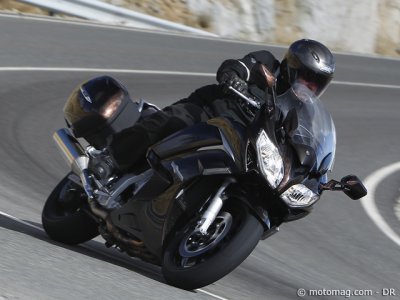 Essai Yamaha FJR 1300 A : plus protectrice