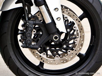 Essai Yamaha R1 2009 : freinage