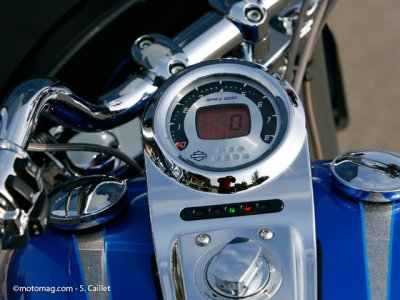 Harley 1800 Softail Convertible CVO : pas banal