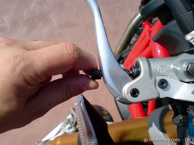 Essai Ducati 1100 Monster : réglable