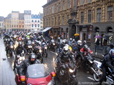 Manif moto à Lille : escorte policère