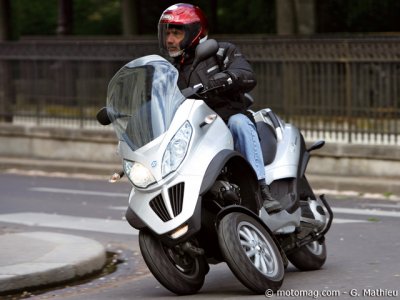 Essai Piaggio 300 MP3 LT : maniabilité