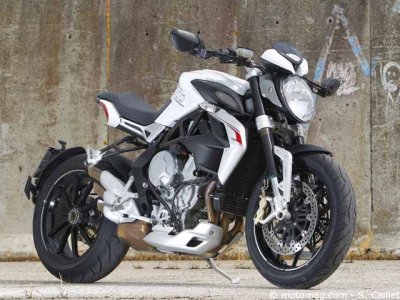 MV Agusta 800 Dragster : silhouette reconnaissable
